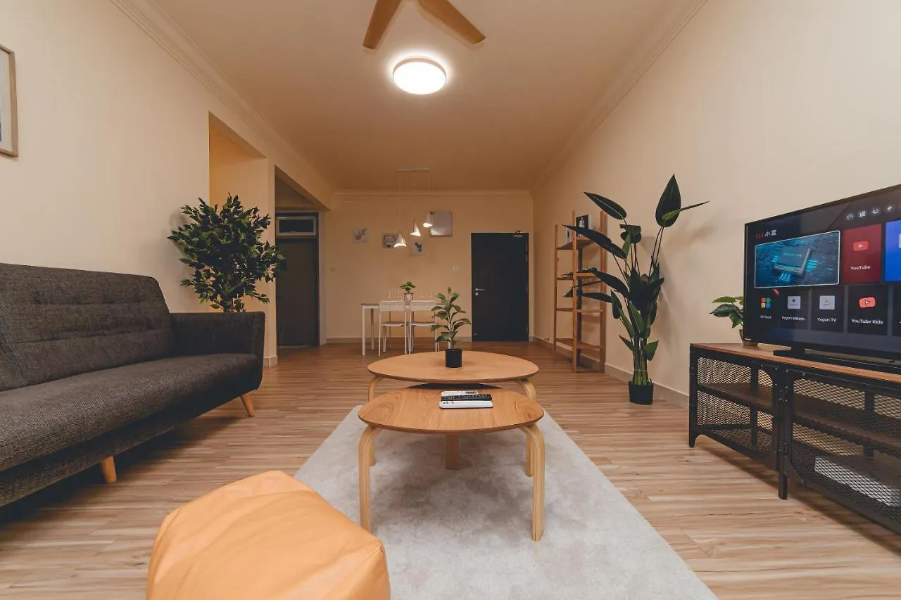 Goldensand Seaview 6Pax 2Br Muji By Our Stay Johor Bahru 0*,  Malaysia